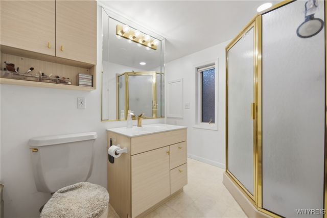 8070 Tonawanda Creek Road, Clarence, NY 14051