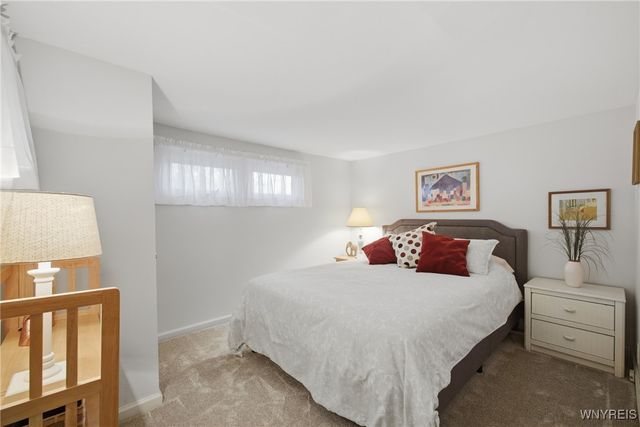 8070 Tonawanda Creek Road, Clarence, NY 14051