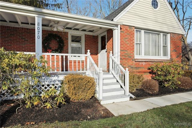 8070 Tonawanda Creek Road, Clarence, NY 14051