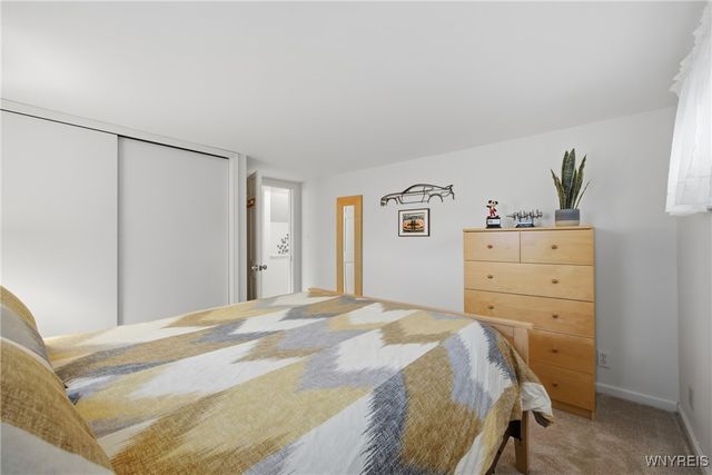 8070 Tonawanda Creek Road, Clarence, NY 14051