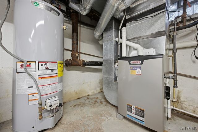 8070 Tonawanda Creek Road, Clarence, NY 14051