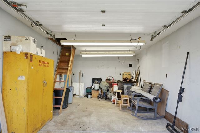 8070 Tonawanda Creek Road, Clarence, NY 14051