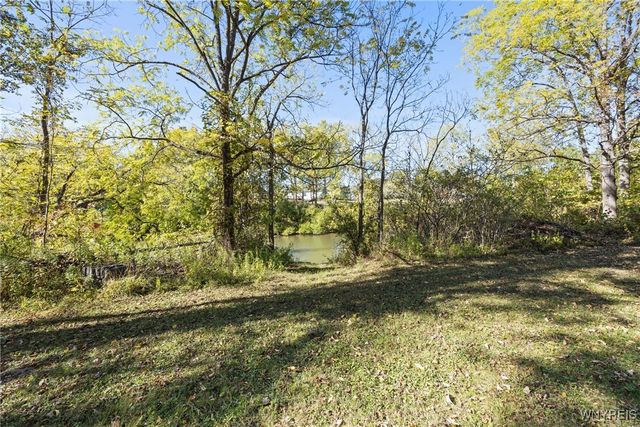 8070 Tonawanda Creek Road, Clarence, NY 14051