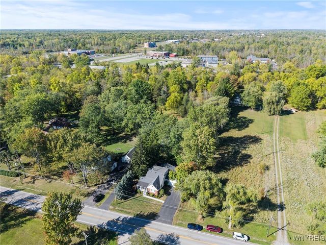 8070 Tonawanda Creek Road, Clarence, NY 14051