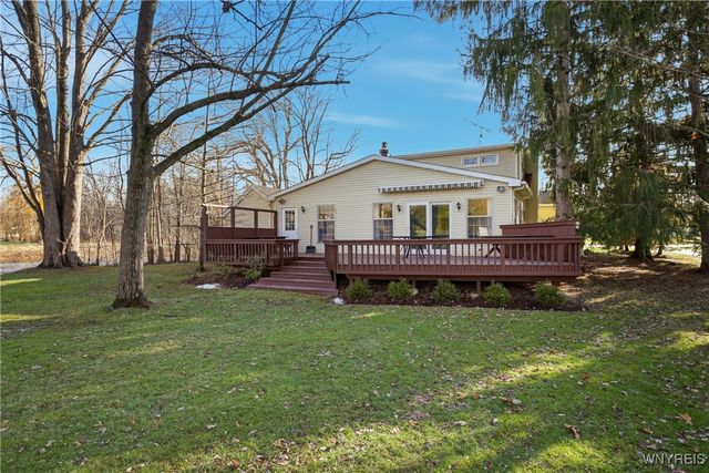 8070 Tonawanda Creek Road, Clarence, NY 14051