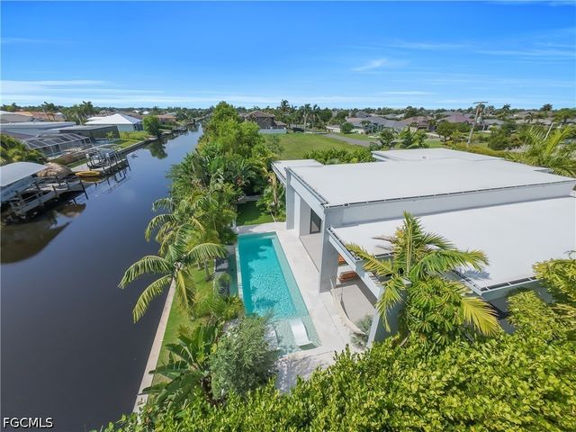 3801 SW 17th PL, Cape Coral, FL 33914