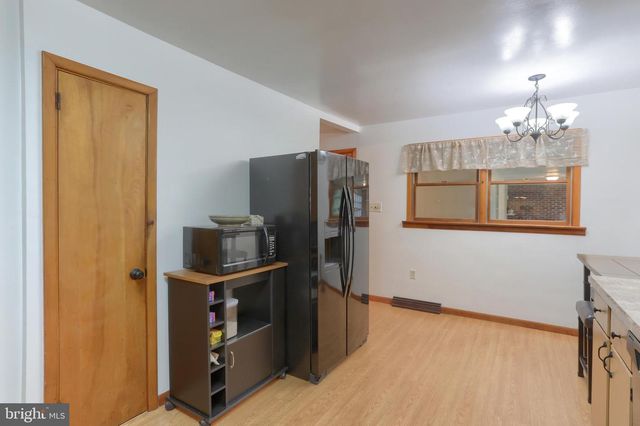 1022 E LISBURN ROAD, Mechanicsburg, PA 17055