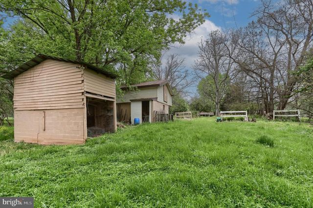 1022 E LISBURN ROAD, Mechanicsburg, PA 17055