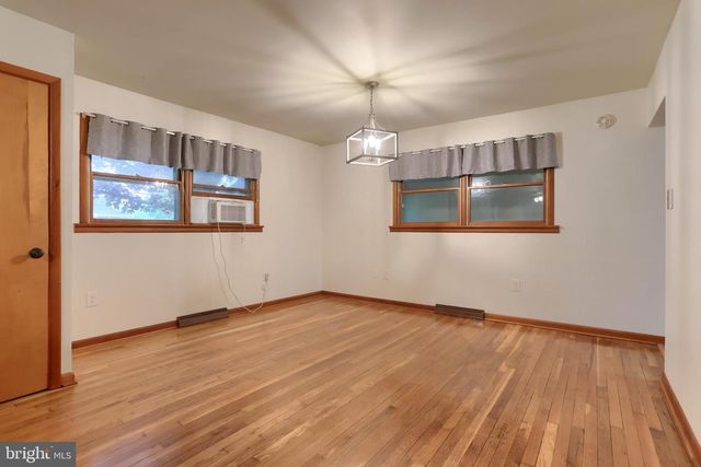 1022 E LISBURN ROAD, Mechanicsburg, PA 17055