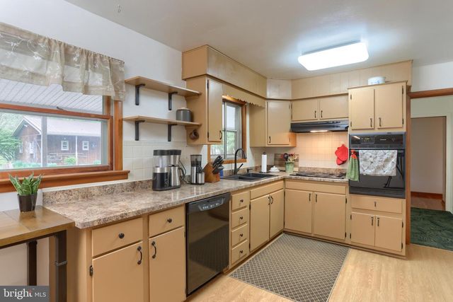1022 E LISBURN ROAD, Mechanicsburg, PA 17055