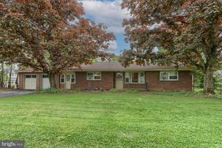 1022 E LISBURN ROAD, Mechanicsburg, PA 17055