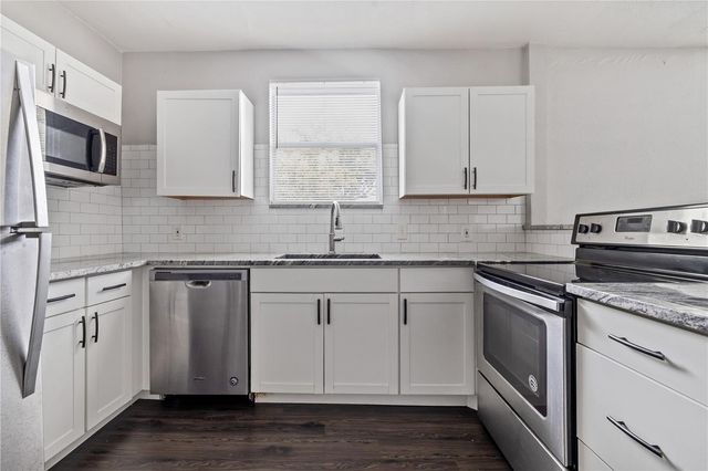 409 E FLORIBRASKA AVENUE C, Tampa, FL 33603