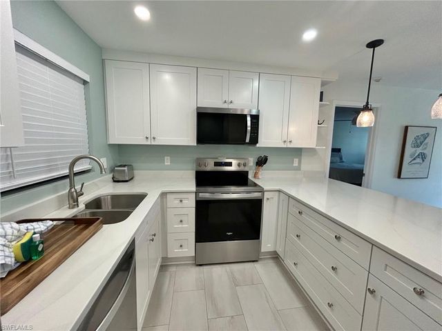 5117 Sea Bell RD E104, Sanibel, FL 33957