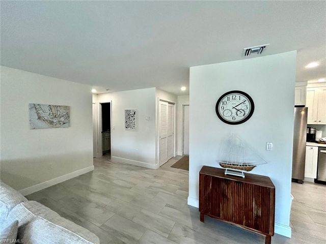 5117 Sea Bell RD E104, Sanibel, FL 33957