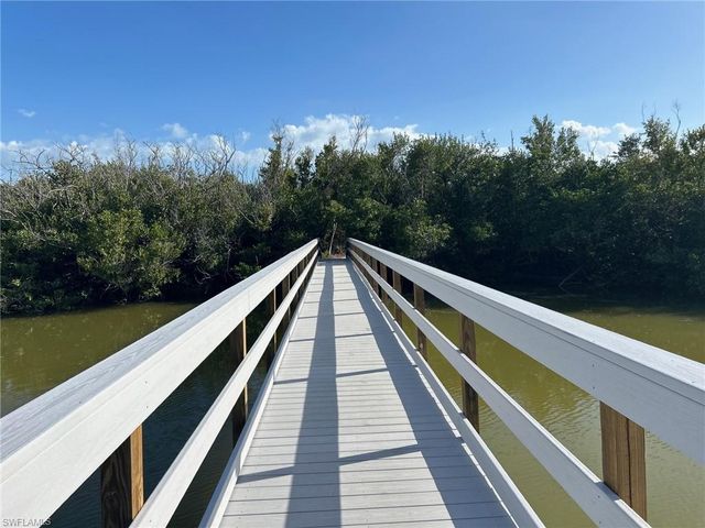 5117 Sea Bell RD E104, Sanibel, FL 33957