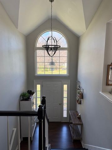 80 Oak Valley Dr, Spring Hill, TN 37174