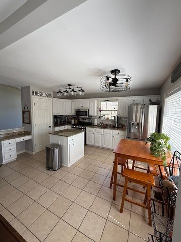 80 Oak Valley Dr, Spring Hill, TN 37174