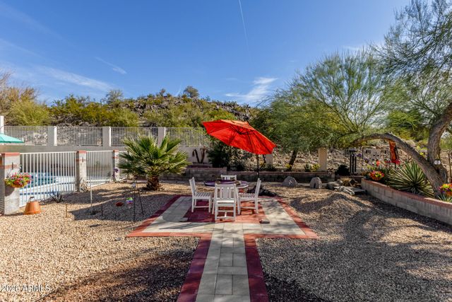 17810 W SUMMIT Drive, Goodyear, AZ 85338