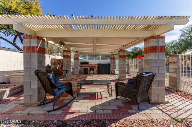 17810 W SUMMIT Drive, Goodyear, AZ 85338