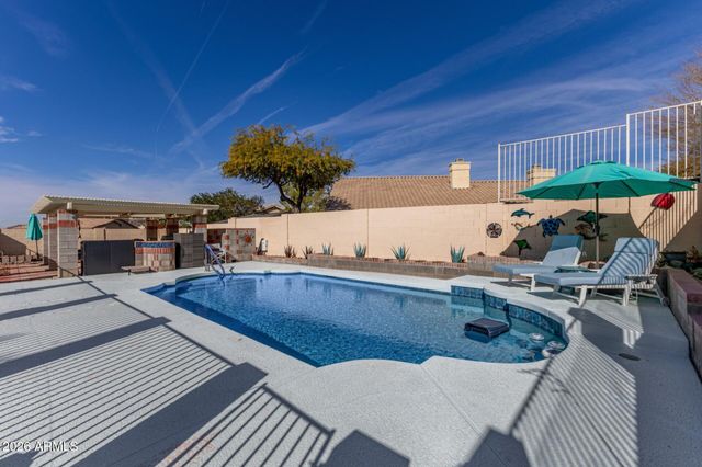 17810 W SUMMIT Drive, Goodyear, AZ 85338