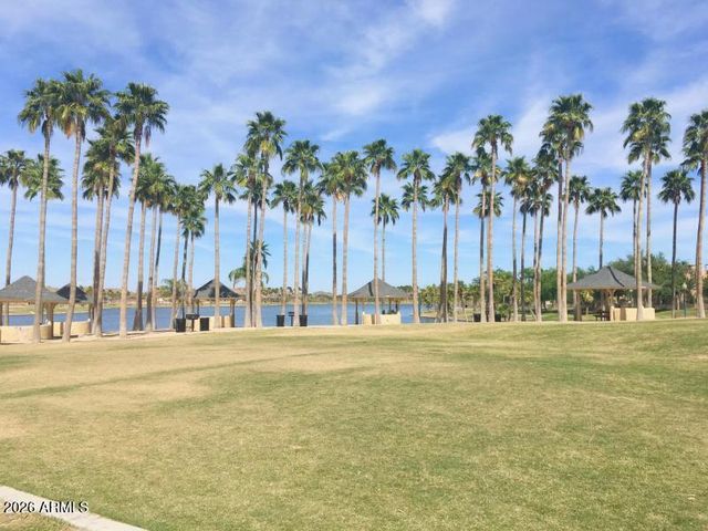 17810 W SUMMIT Drive, Goodyear, AZ 85338