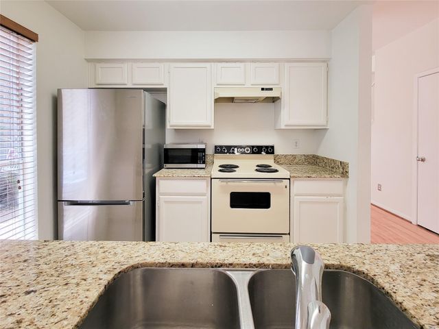 4225 Purdue Street C, Houston, TX 77005