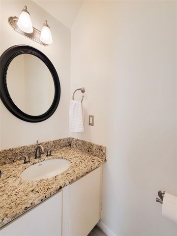 4225 Purdue Street C, Houston, TX 77005