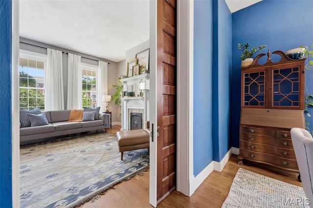 4262 Hartford Street, St Louis, MO 63116