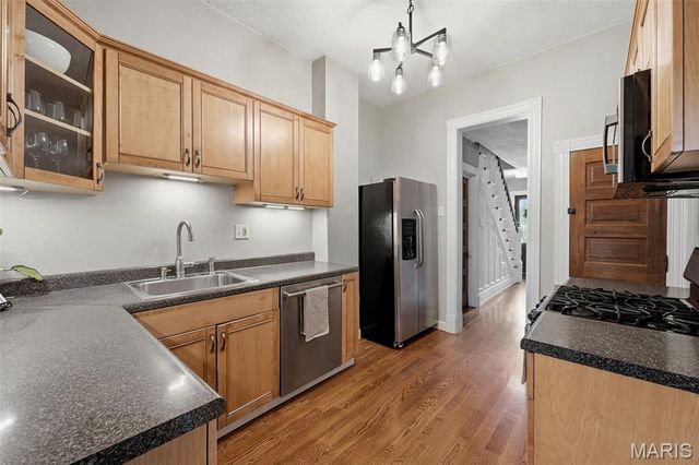 4262 Hartford Street, St Louis, MO 63116