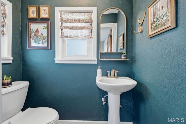 4262 Hartford Street, St Louis, MO 63116