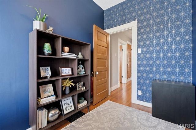4262 Hartford Street, St Louis, MO 63116