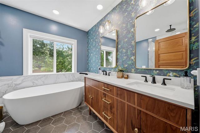 4262 Hartford Street, St Louis, MO 63116
