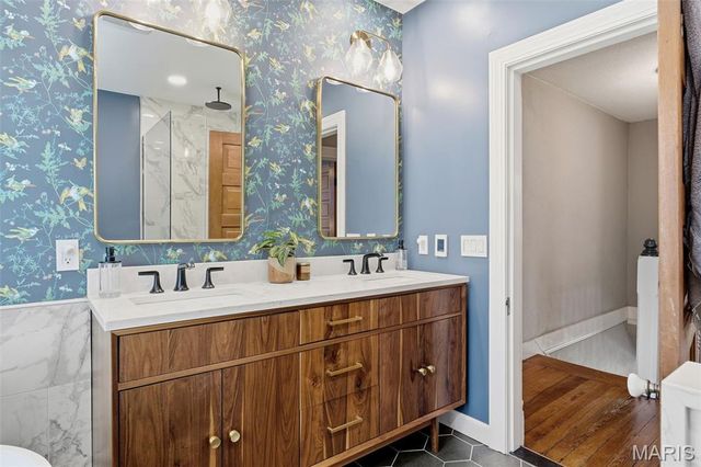 4262 Hartford Street, St Louis, MO 63116