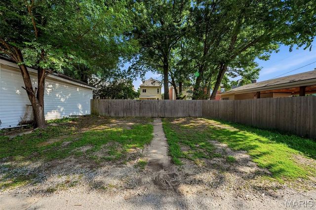 4262 Hartford Street, St Louis, MO 63116