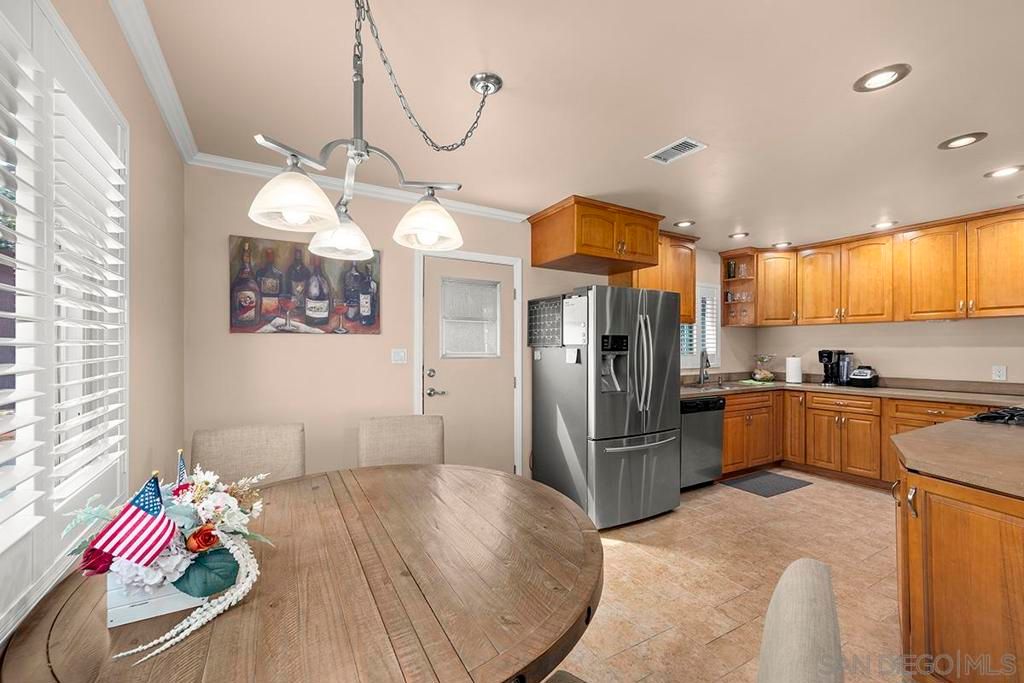 Image 16 of property listing at 1157 Via Loma Vis, El Cajon, CA 92019