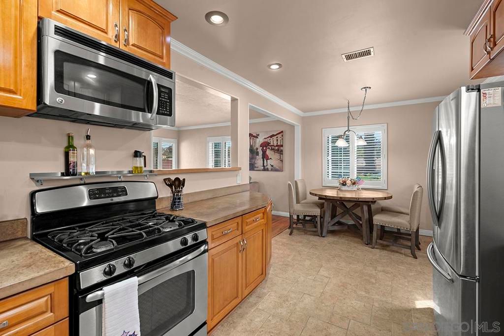 Image 20 of property listing at 1157 Via Loma Vis, El Cajon, CA 92019