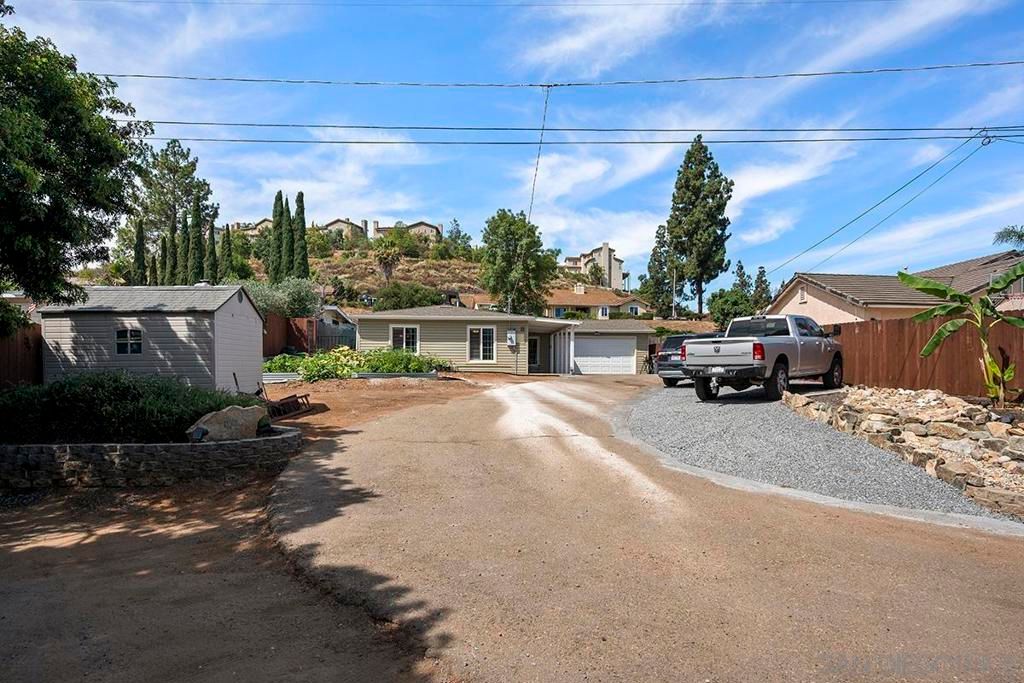 Image 5 of property listing at 1157 Via Loma Vis, El Cajon, CA 92019