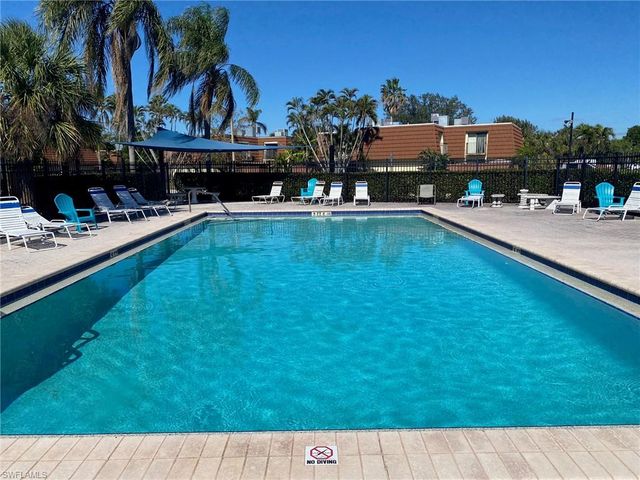 5245 Cedarbend DR # 2, Fort Myers, FL 33919