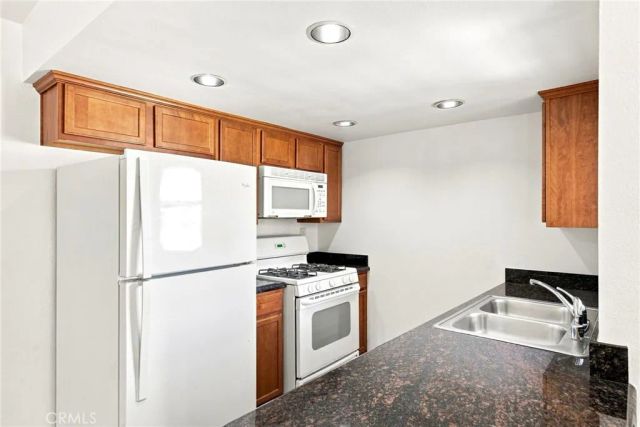 1134 W Blaine 202, Riverside, CA 92502