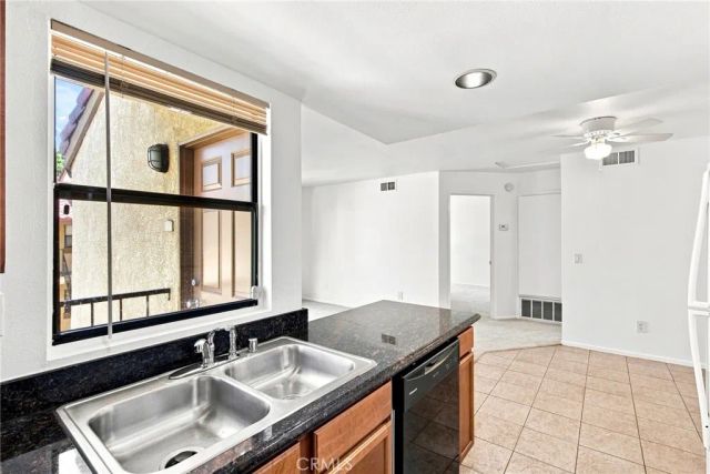 1134 W Blaine 202, Riverside, CA 92502