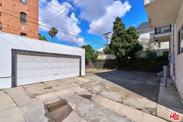 705 S Gramercy Place, Los Angeles, CA 90005