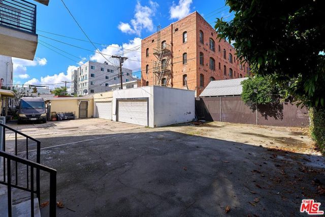 705 S Gramercy Place, Los Angeles, CA 90005