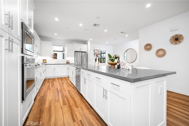 122 Schick, Irvine, CA 92614