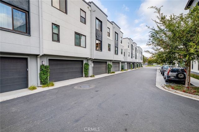 122 Schick, Irvine, CA 92614