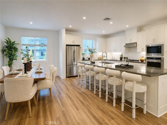 122 Schick, Irvine, CA 92614
