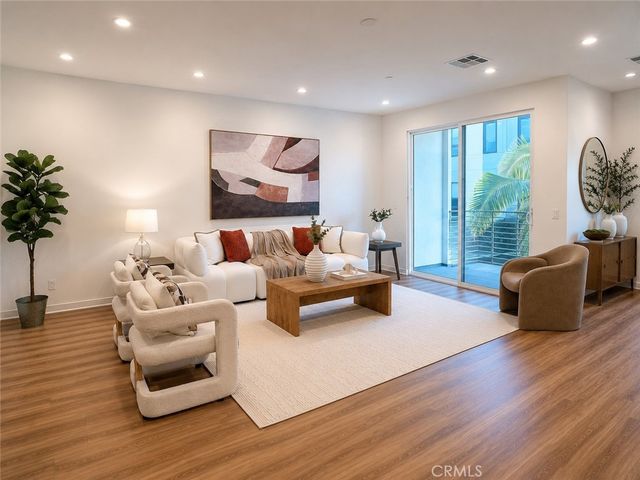 122 Schick, Irvine, CA 92614