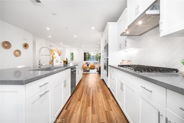 122 Schick, Irvine, CA 92614