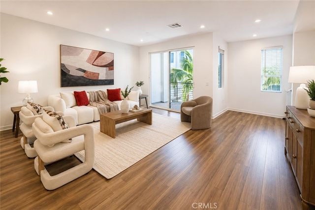122 Schick, Irvine, CA 92614