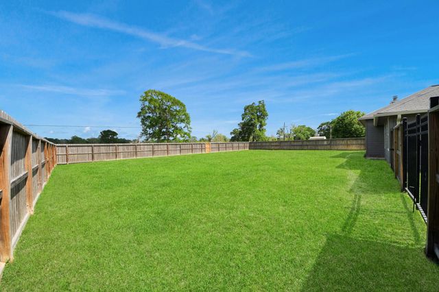 104 Dorothy Drive, Dayton, TX 77535