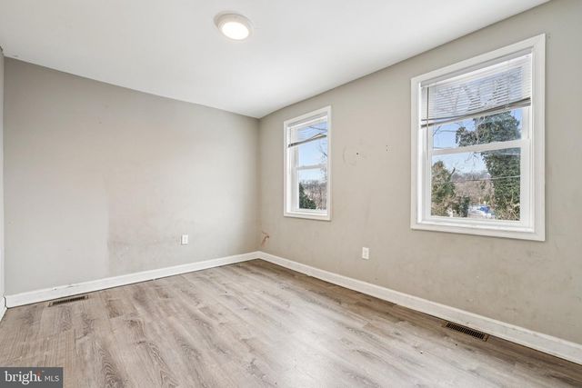 1044 ELLICOTT DRWY, Baltimore, MD 21216